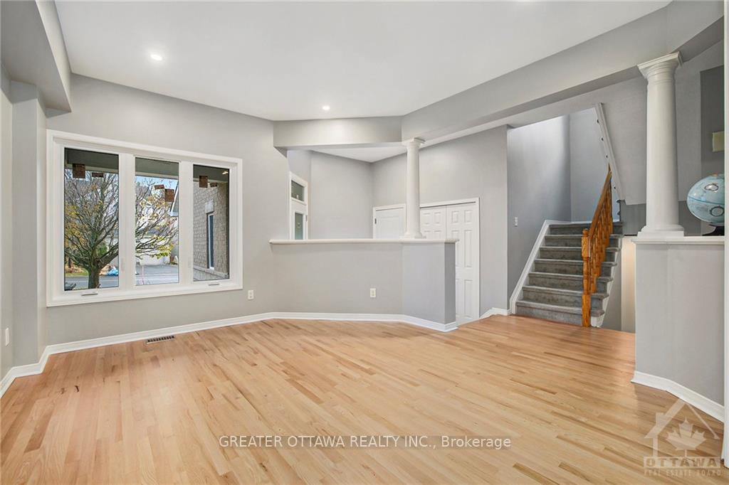 Photo 10 of 2 Insmill Crescent, Ottawa, Kanata - Kanata Lakes/Heritage Hills — HOMEH