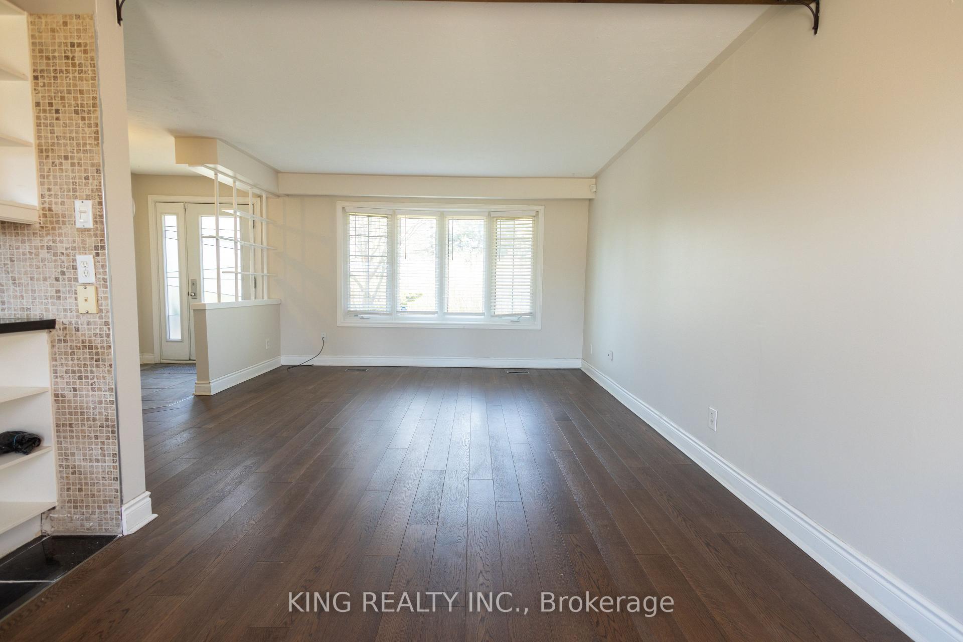 Photo 7 of 8387 Guelph Line, Milton, Rural Milton West — HOMEH