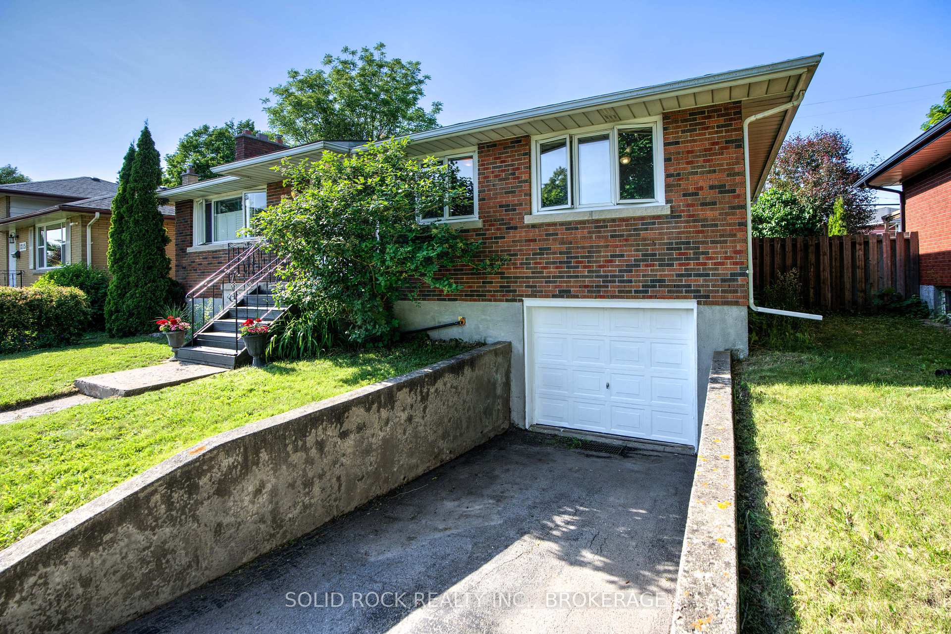 Photo 2 of 1209 Johnson Street, Kingston, Central City West — HOMEH