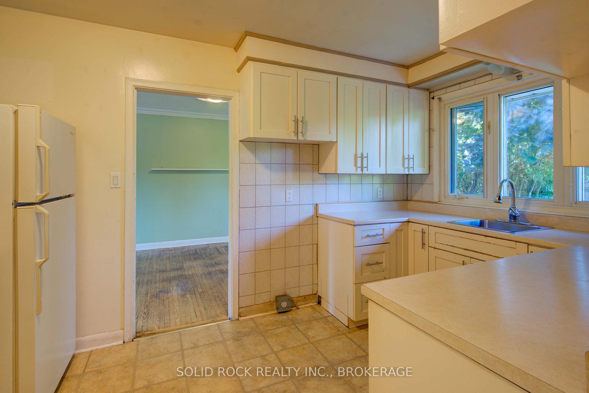 Photo 14 of 1209 Johnson Street, Kingston, Central City West — HOMEH