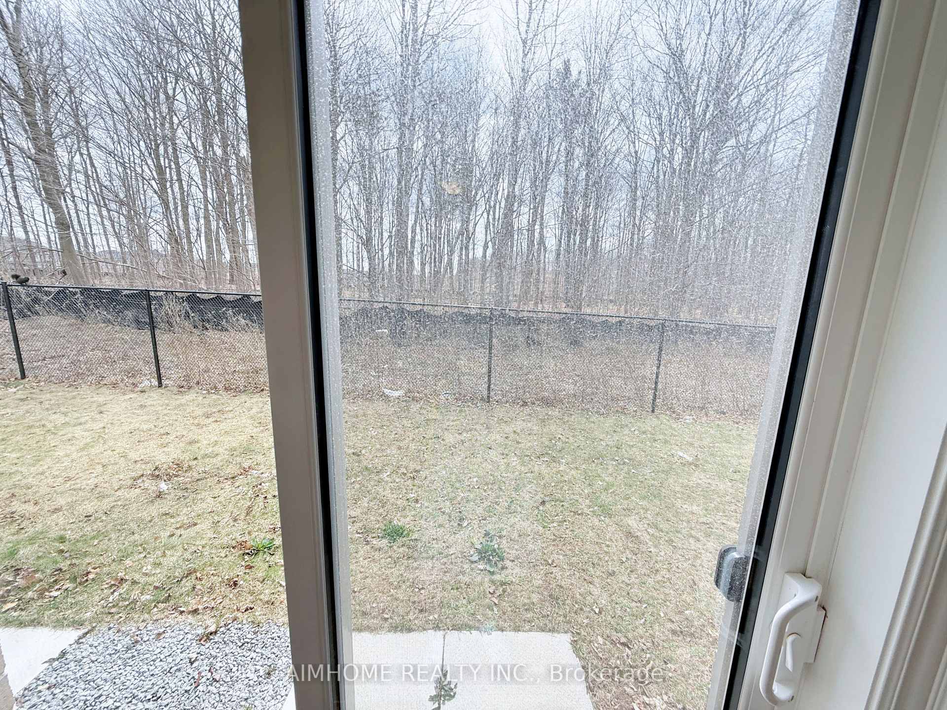 Photo 5 of 50 Liam Lane, Markham, Cedarwood — HOMEH