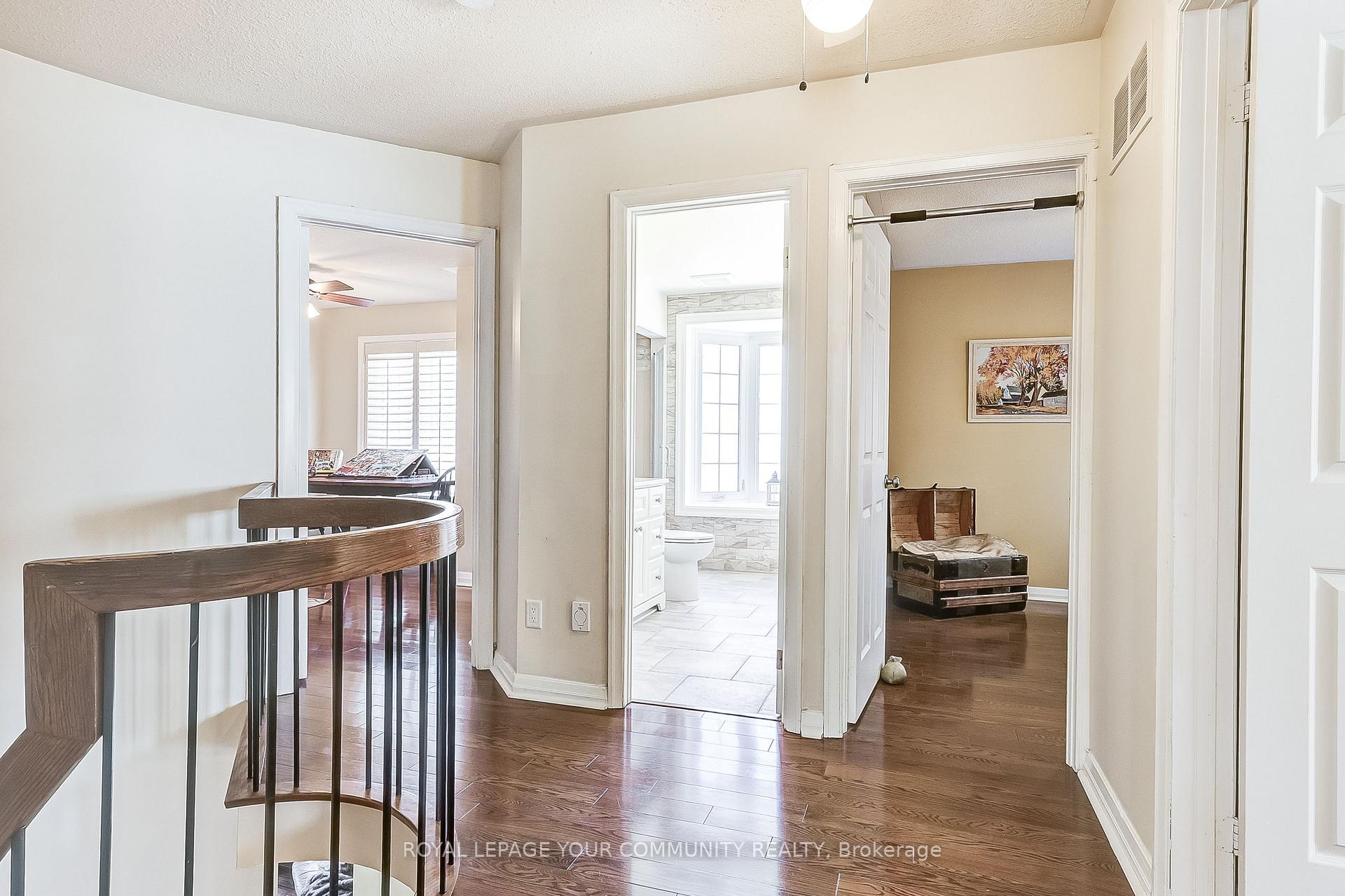 Photo 17 of 125 Reeve Drive, Markham, Markham Village — HOMEH