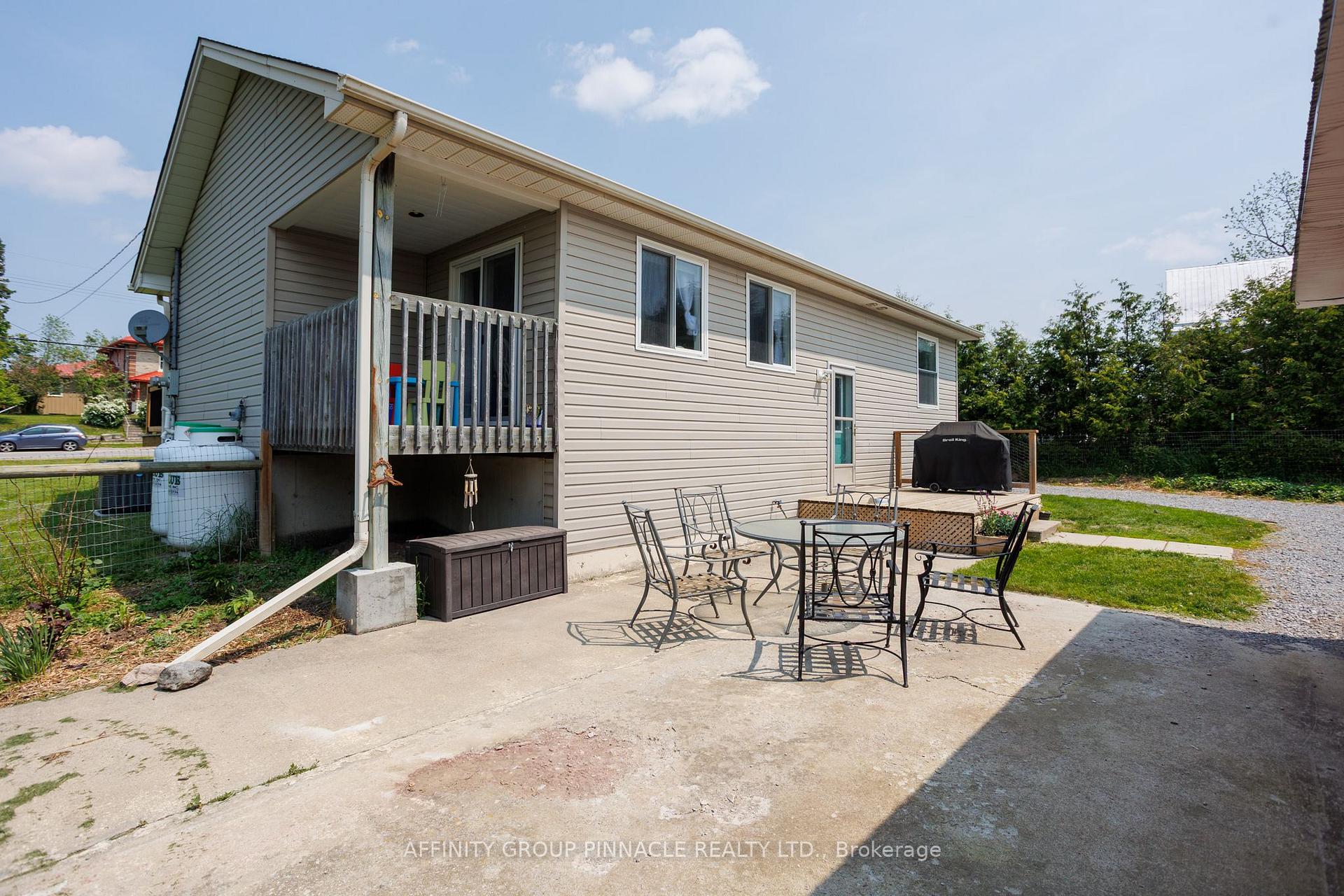 Photo 6 of 51 King Street, Kawartha Lakes, Woodville — HOMEH