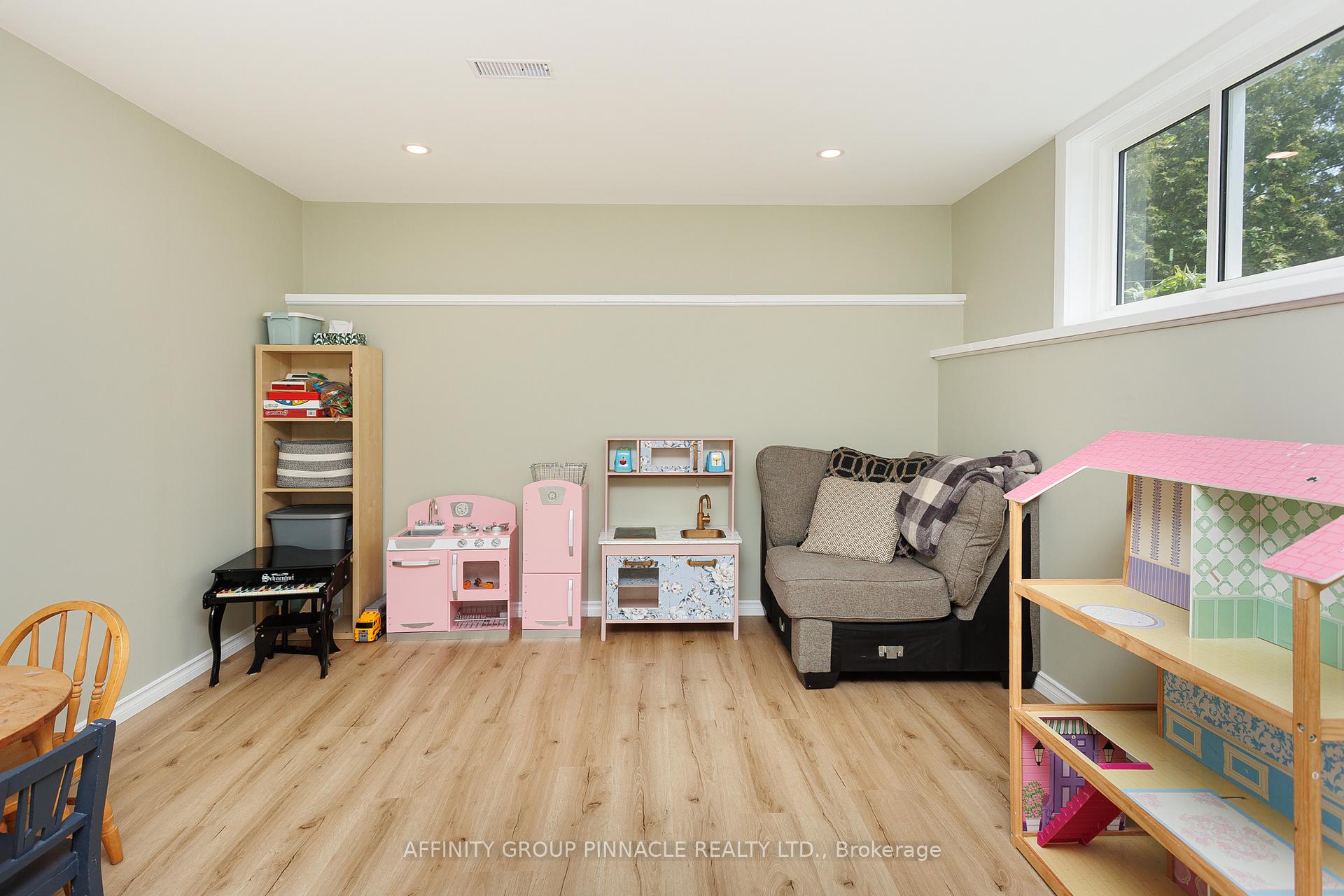 Photo 48 of 51 King Street, Kawartha Lakes, Woodville — HOMEH