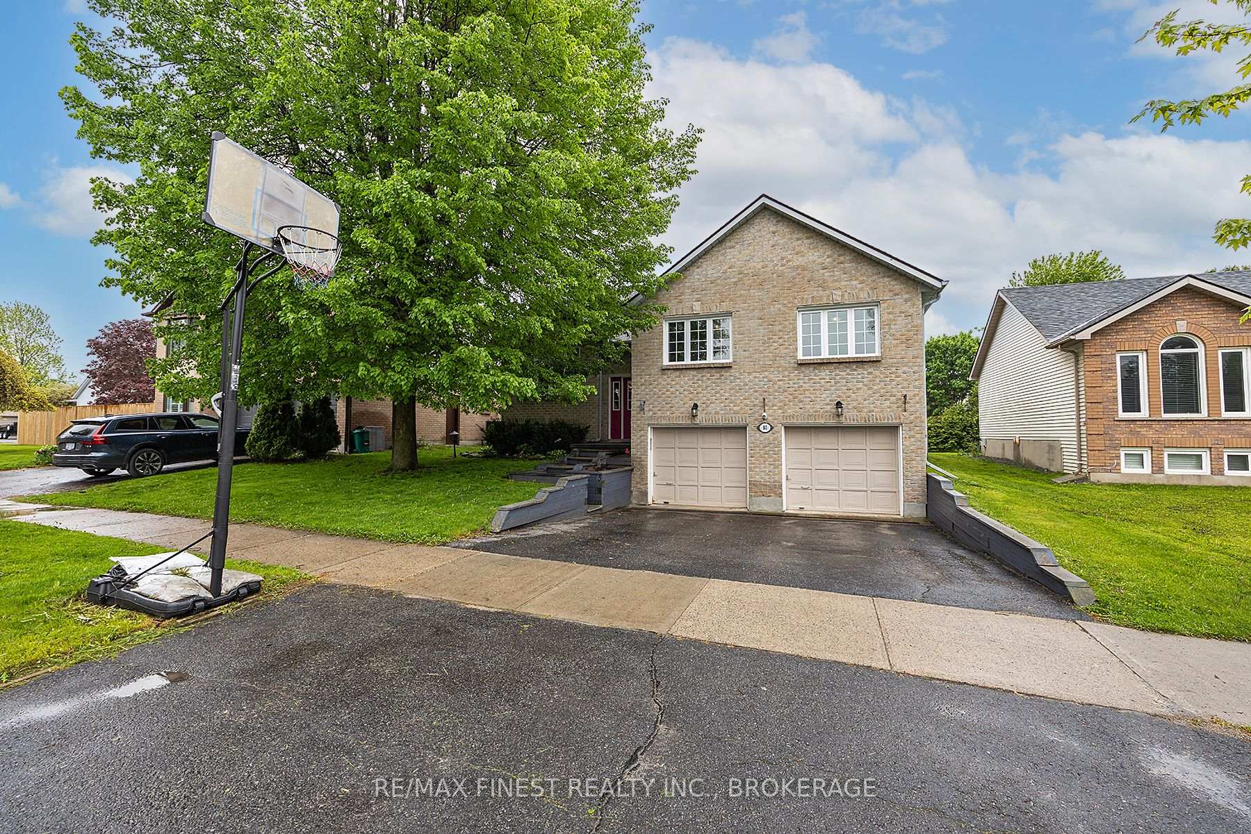 Photo 2 of 80 Barker Drive, Kingston, Kingston East (Incl Barret Crt) — HOMEH