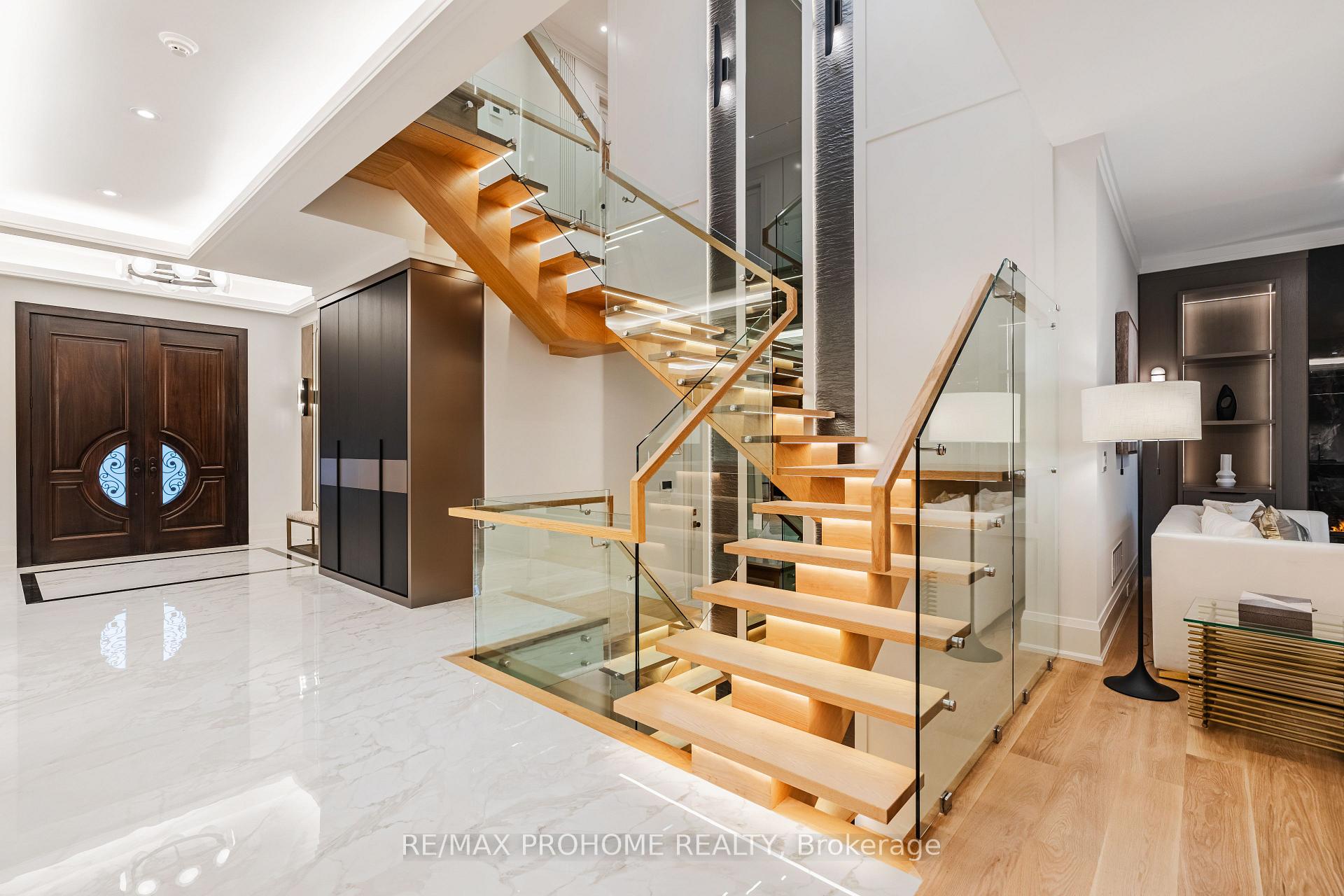Photo 8 of 164 Krieghoff Avenue, Markham, Unionville — HOMEH