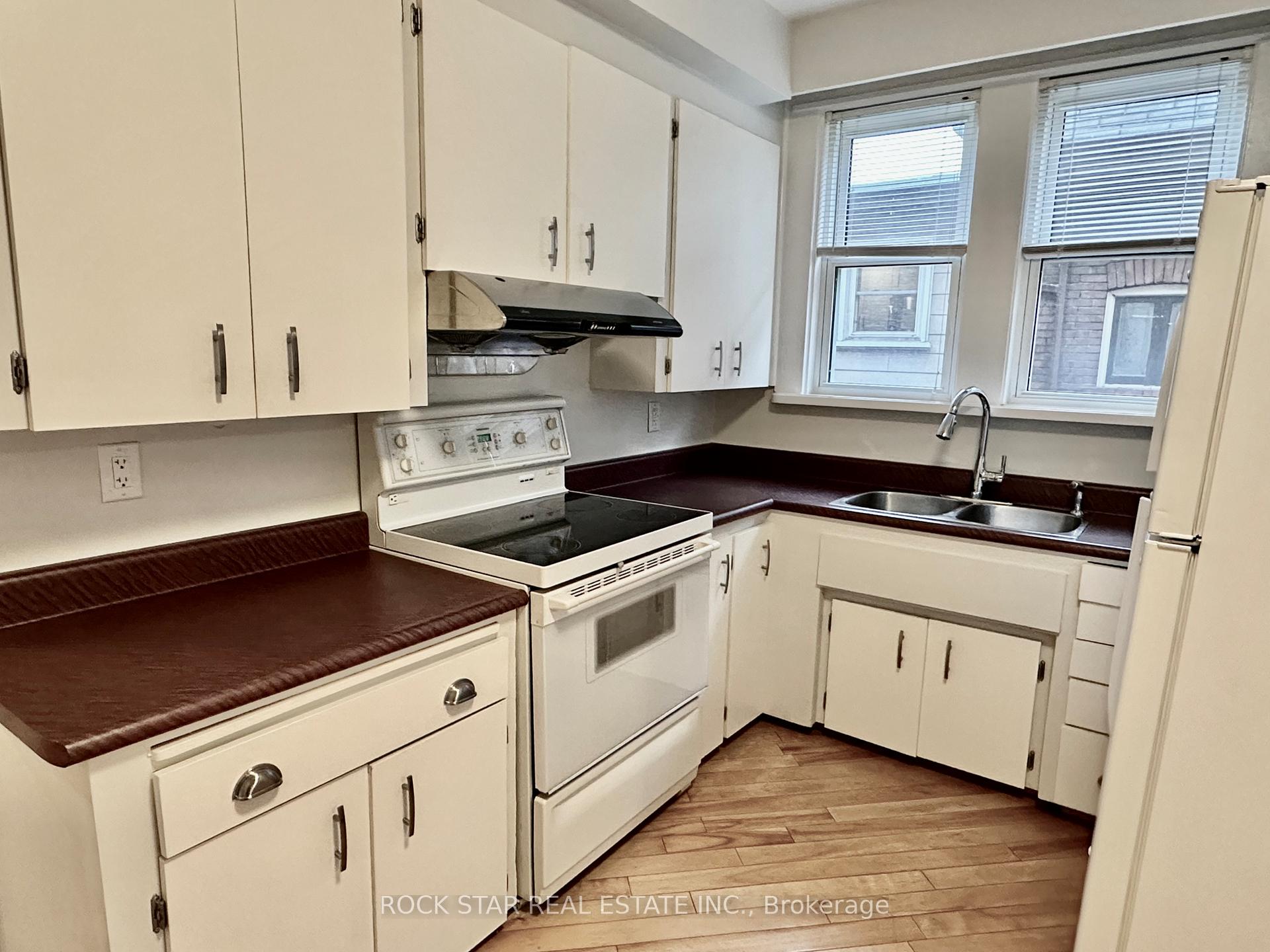 Photo 12 of 1-220 Maplewood Avenue, Hamilton, Blakeley — HOMEH