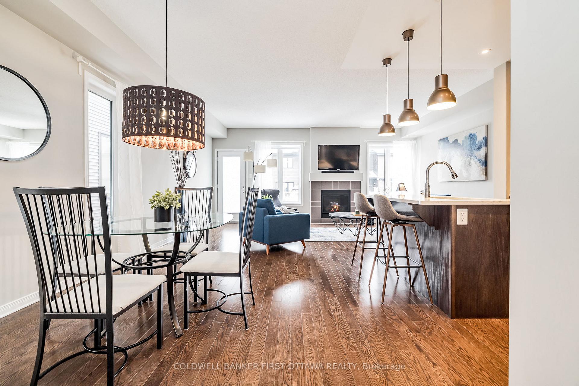Photo 4 of 521 Rouncey Road, Ottawa, Kanata - Emerald Meadows/Trailwest — HOMEH
