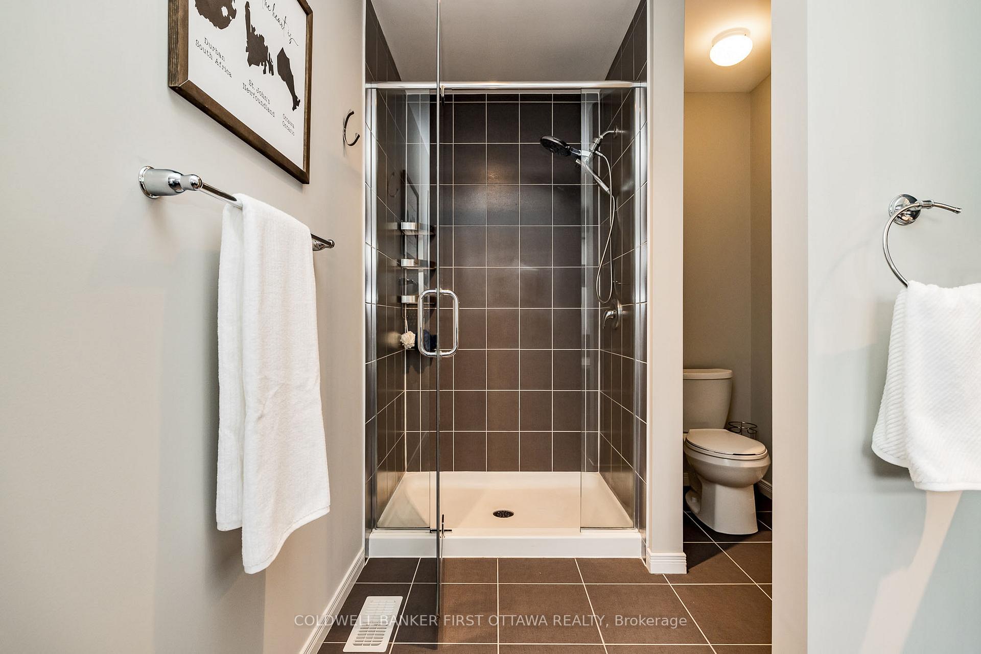 Photo 19 of 521 Rouncey Road, Ottawa, Kanata - Emerald Meadows/Trailwest — HOMEH