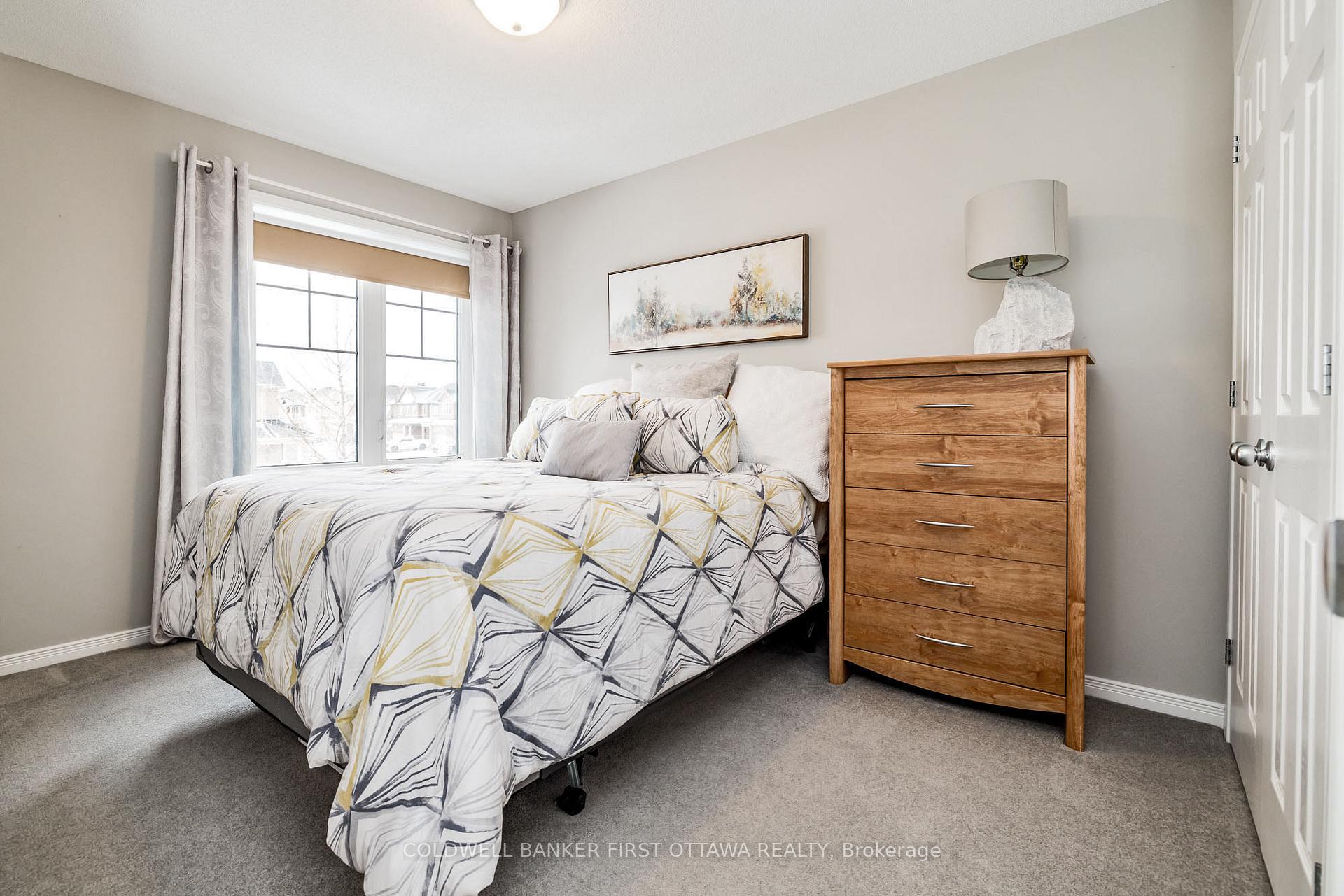 Photo 20 of 521 Rouncey Road, Ottawa, Kanata - Emerald Meadows/Trailwest — HOMEH