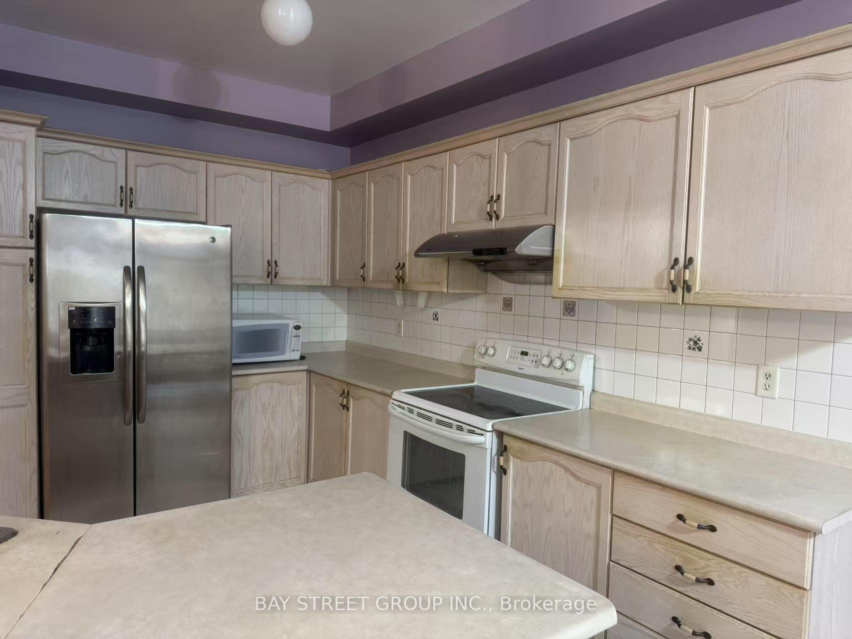 Photo 8 of 35 Beechgrove Crescent, Markham, Milliken Mills West — HOMEH