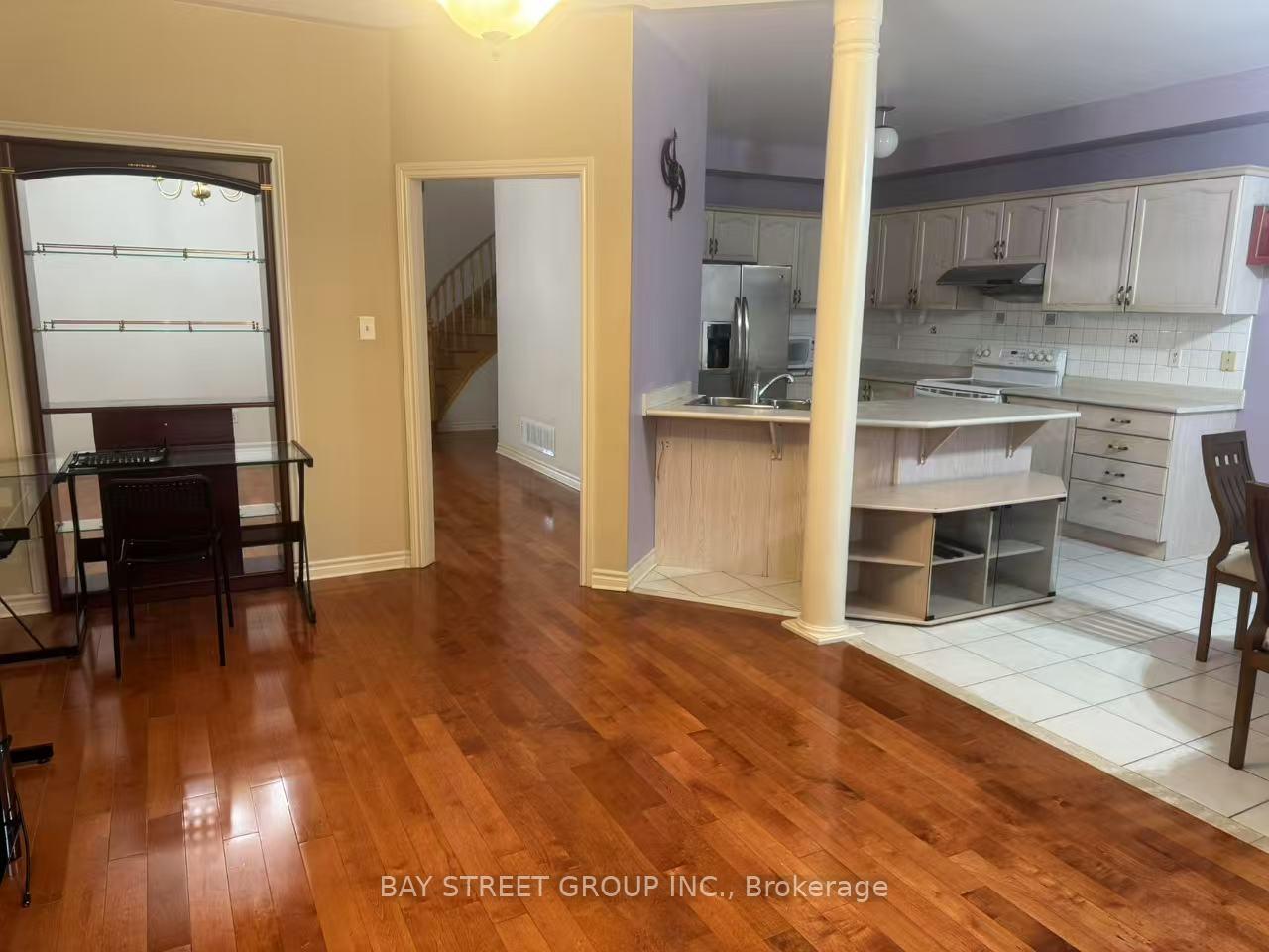 Photo 9 of 35 Beechgrove Crescent, Markham, Milliken Mills West — HOMEH