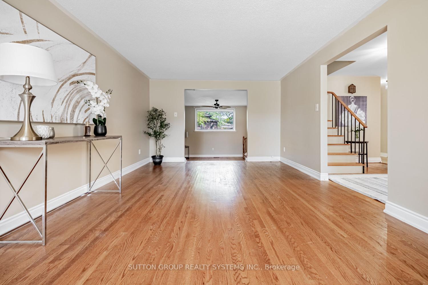 Photo 7 of 774 Banting Court, Milton, Dorset Park — HOMEH