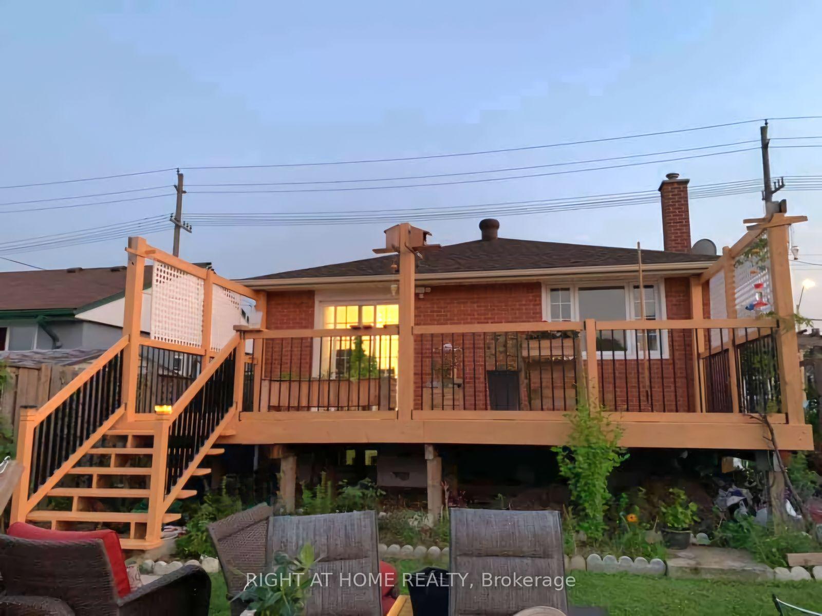 Photo 18 of Unit Upper, 821 Mohawk Road E, Hamilton, Hampton Heights — HOMEH