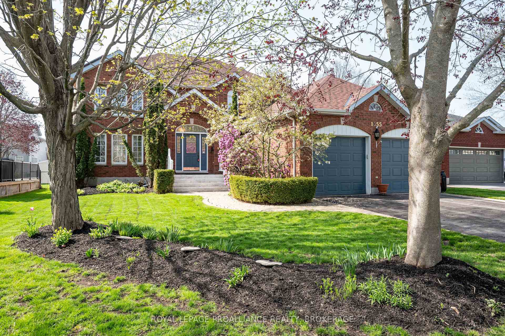 Photo 1 of 1055 Wickham Circle, Kingston, City Southwest — HOMEH