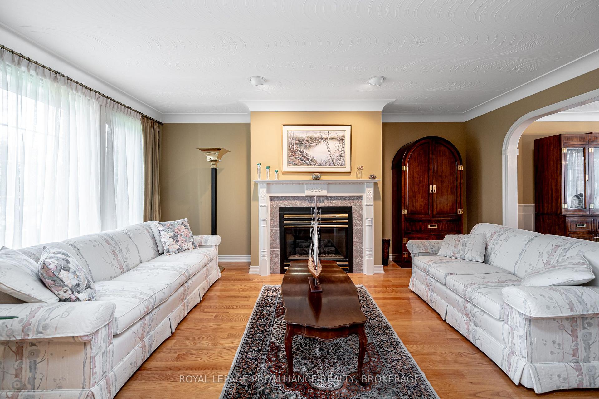 Photo 6 of 1055 Wickham Circle, Kingston, City Southwest — HOMEH
