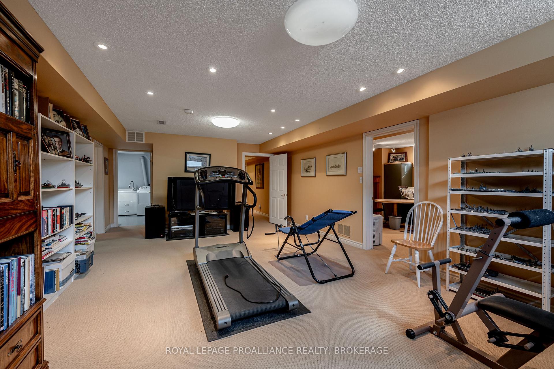 Photo 39 of 1055 Wickham Circle, Kingston, City Southwest — HOMEH