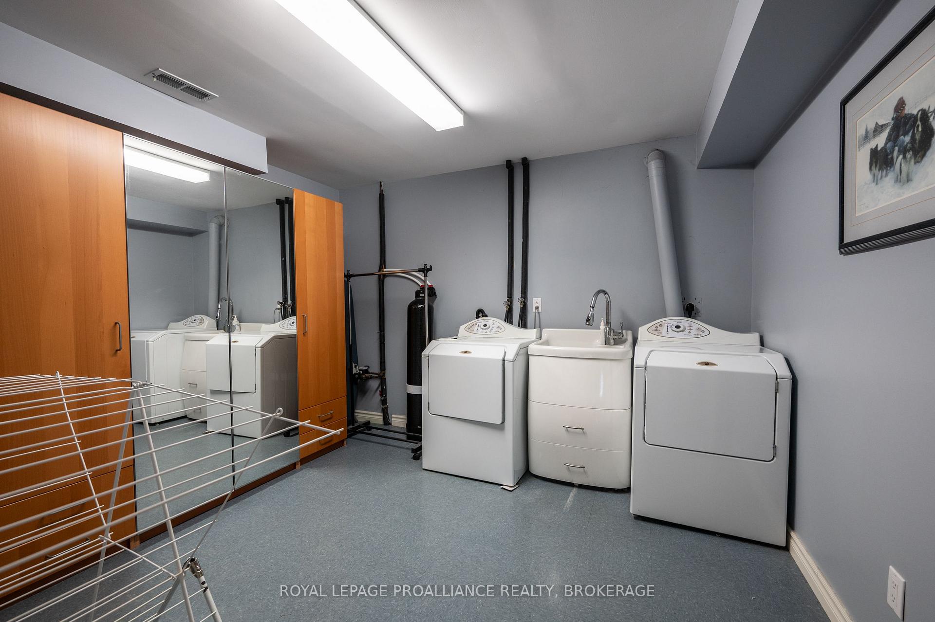 Photo 41 of 1055 Wickham Circle, Kingston, City Southwest — HOMEH