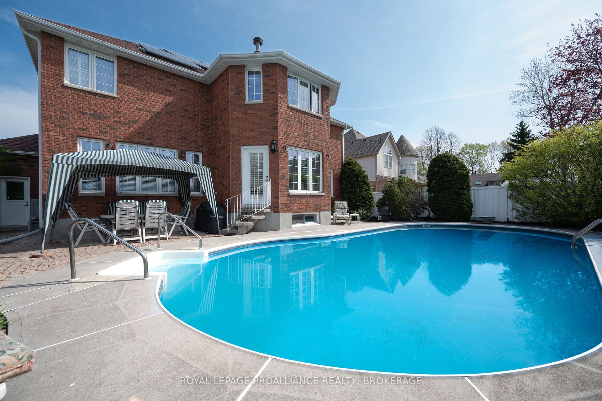 Photo 45 of 1055 Wickham Circle, Kingston, City Southwest — HOMEH