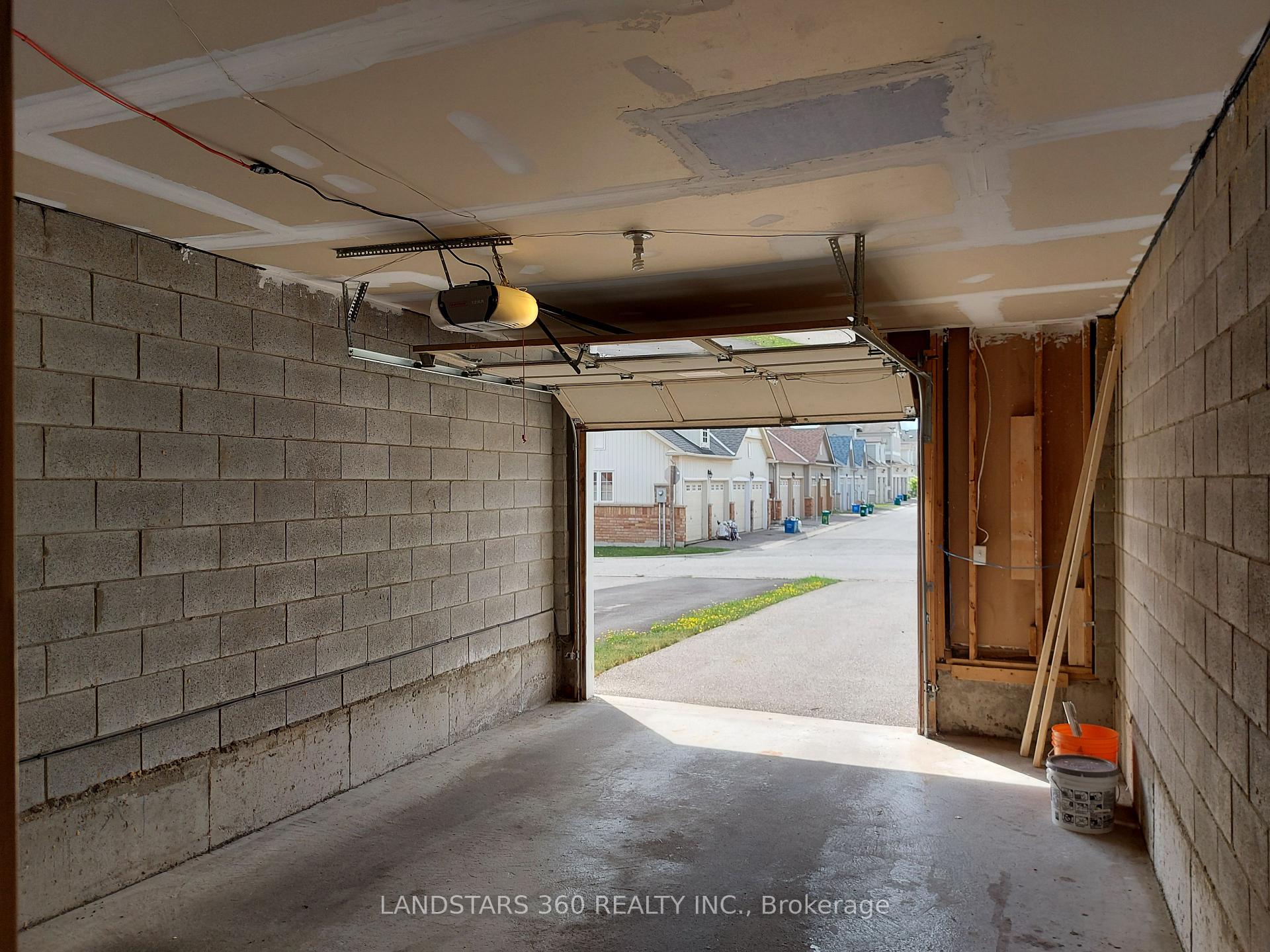 Photo 22 of 2479 Bur Oak Avenue, Markham, Cornell — HOMEH