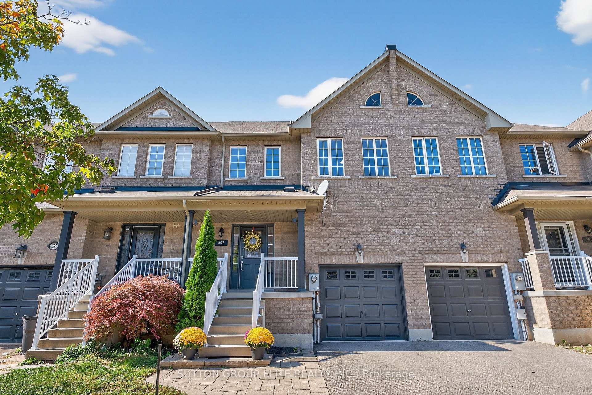 Photo 1 of 357 Bussel Crescent, Milton, Clarke — HOMEH