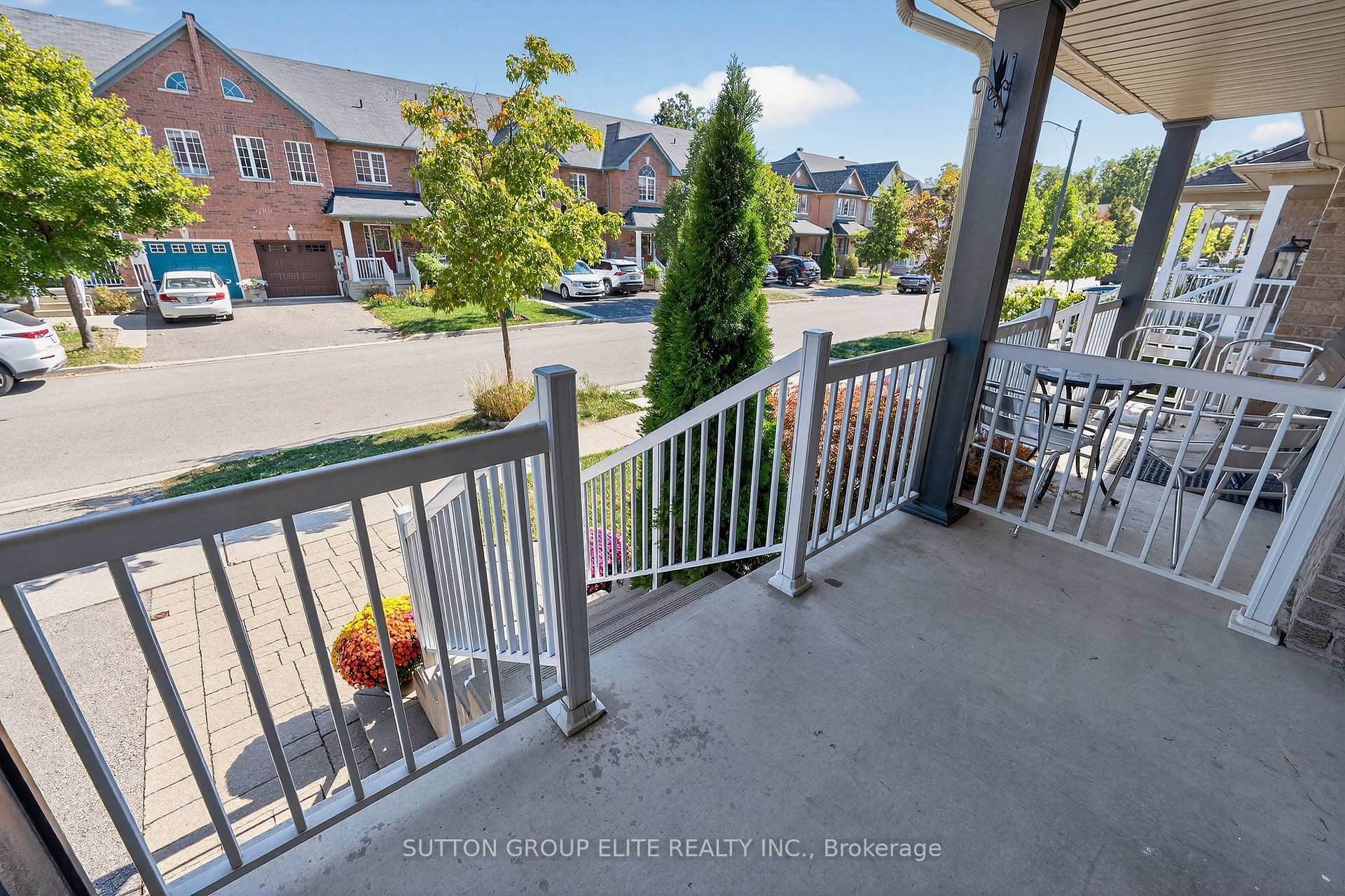 Photo 5 of 357 Bussel Crescent, Milton, Clarke — HOMEH