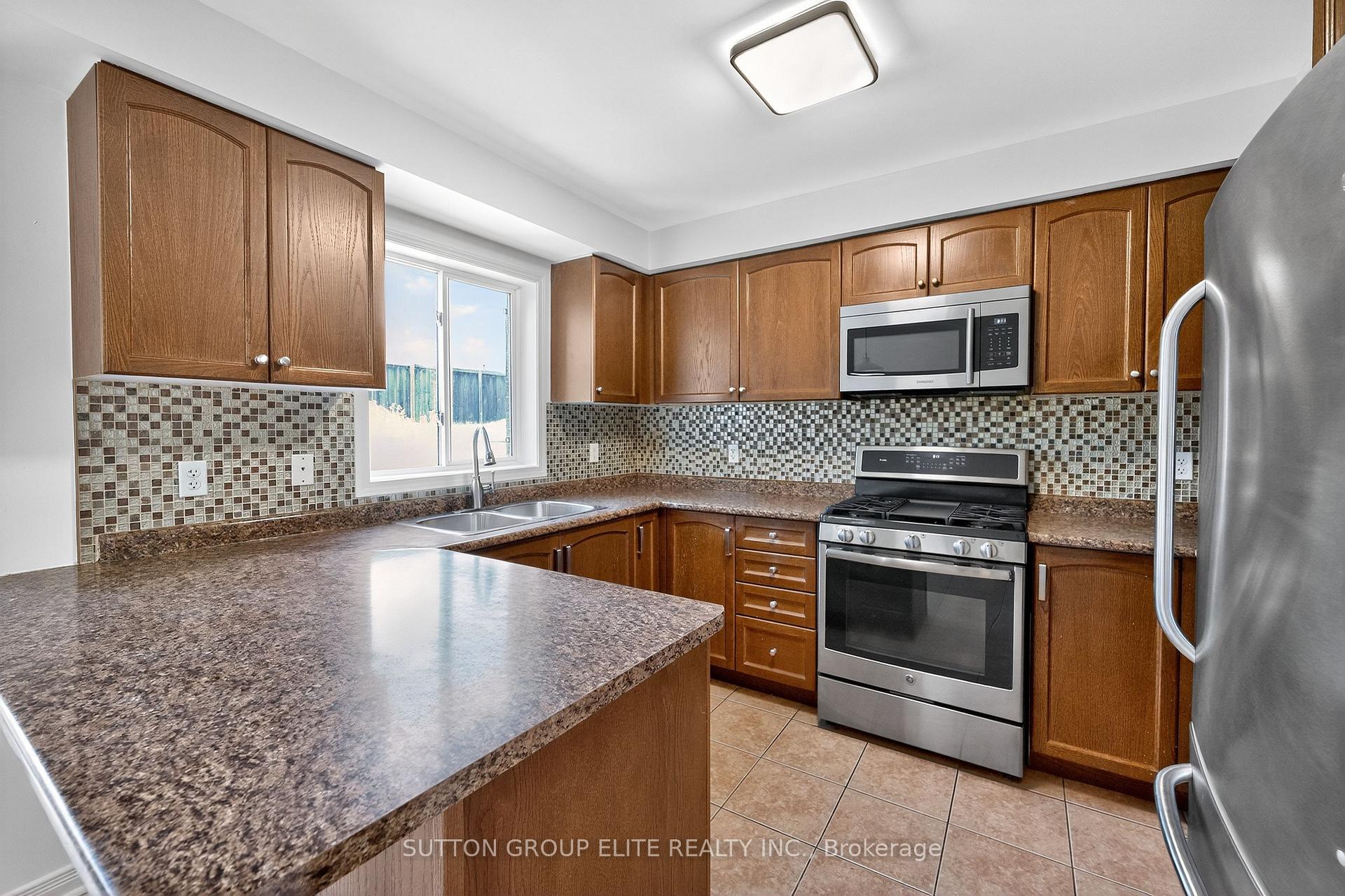 Photo 18 of 357 Bussel Crescent, Milton, Clarke — HOMEH