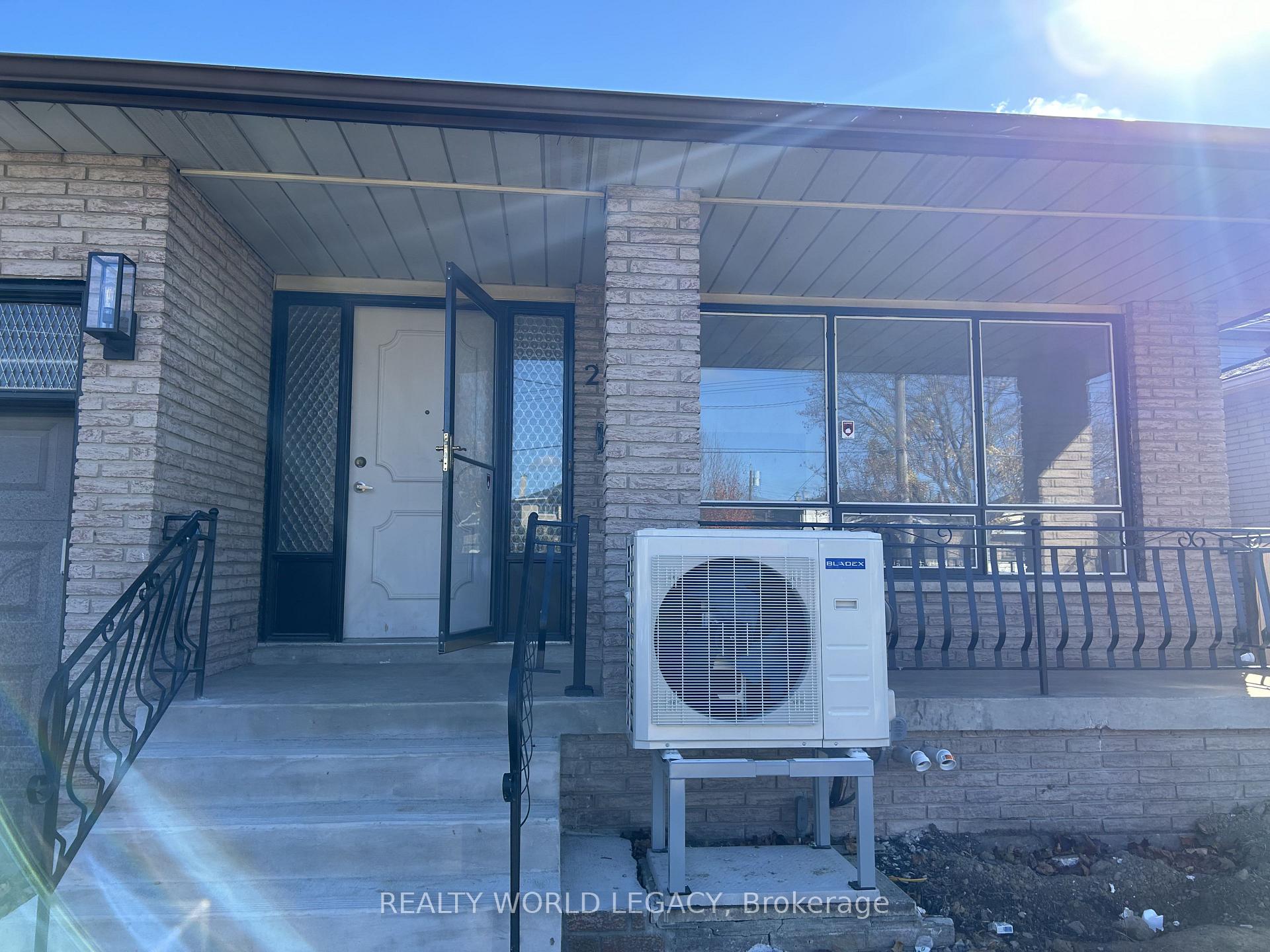 Photo 1 of 255 Guildwood Drive, Hamilton, Gurnett — HOMEH