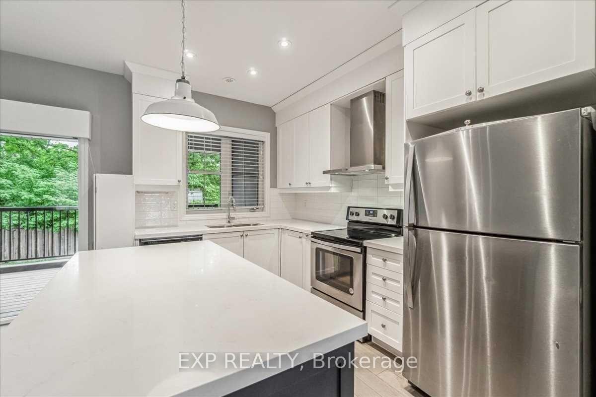Photo 5 of 27 Water Street, Markham, Markham Village — HOMEH