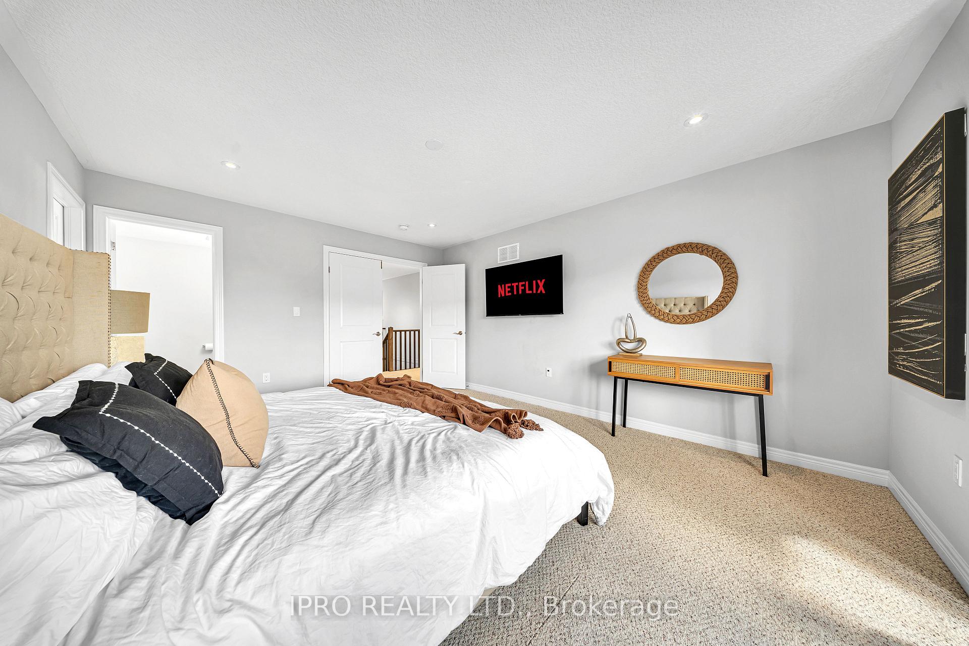 Photo 20 of 170 Dalgleish Trail, Hamilton, Rural Glanbrook — HOMEH