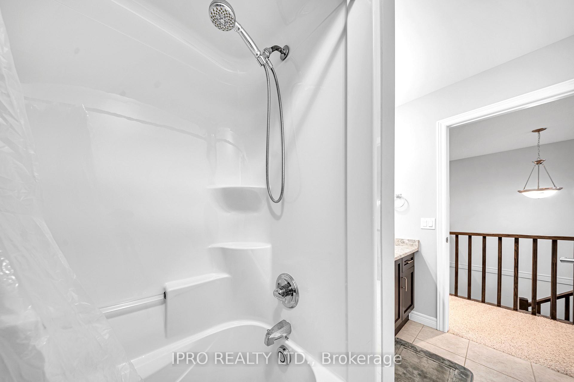 Photo 31 of 170 Dalgleish Trail, Hamilton, Rural Glanbrook — HOMEH