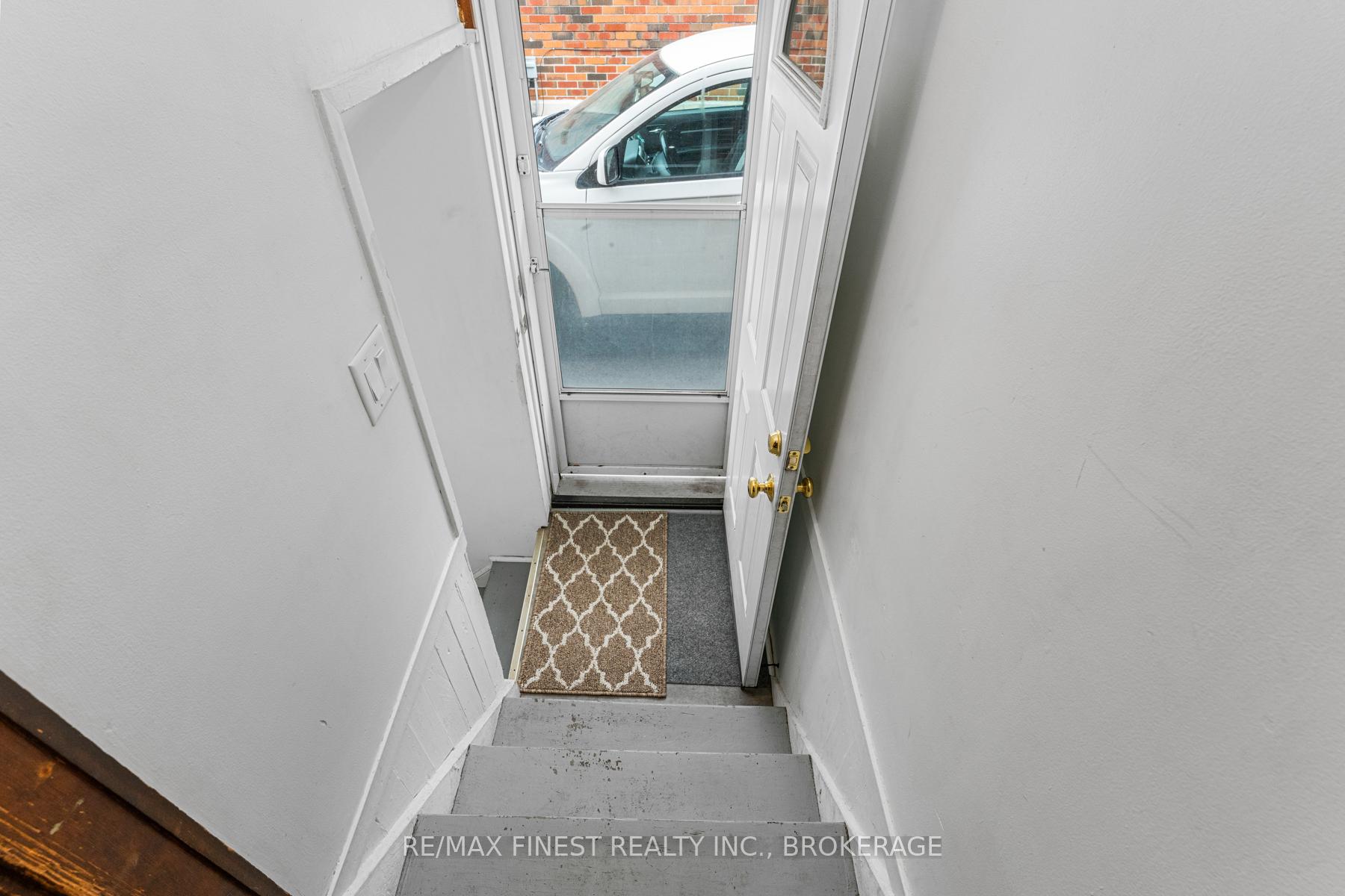 Photo 20 of 194 Helen Street, Kingston, Central City East — HOMEH