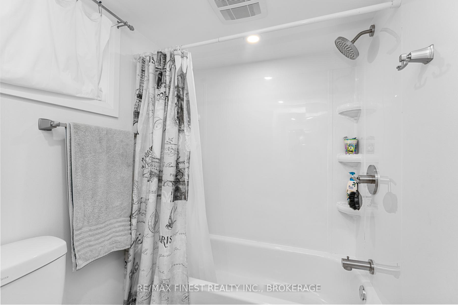 Photo 32 of 194 Helen Street, Kingston, Central City East — HOMEH
