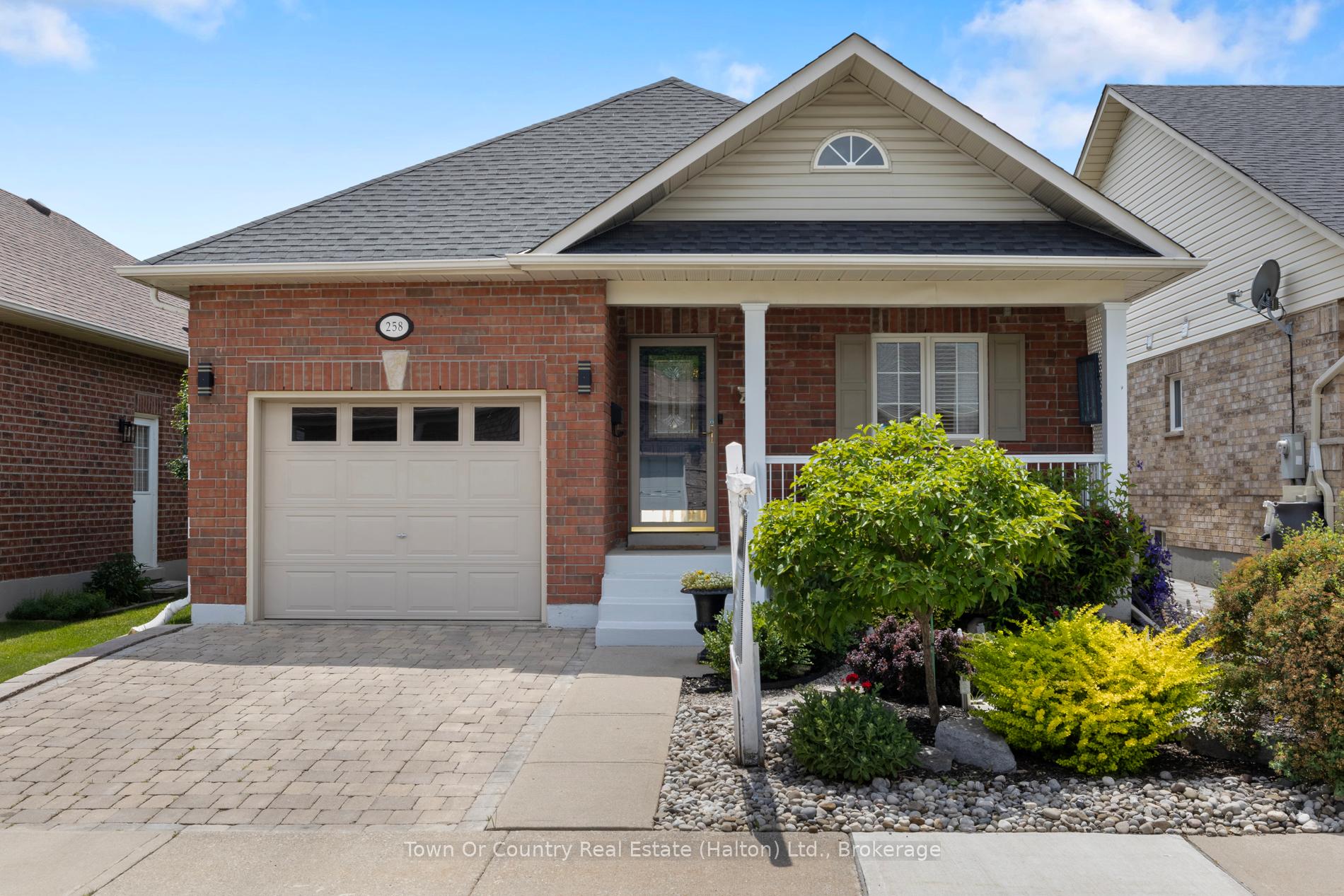 Photo 1 of 258 Malick Street, Milton, Timberlea — HOMEH