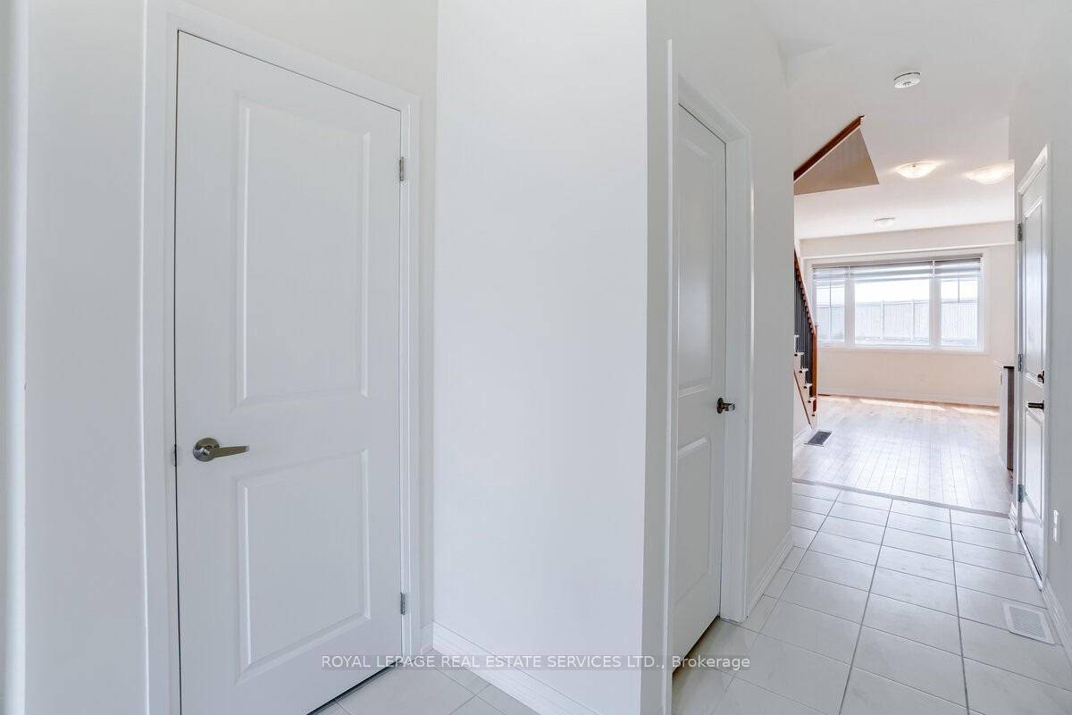 Photo 10 of 269 Provident Way, Hamilton, Mount Hope — HOMEH