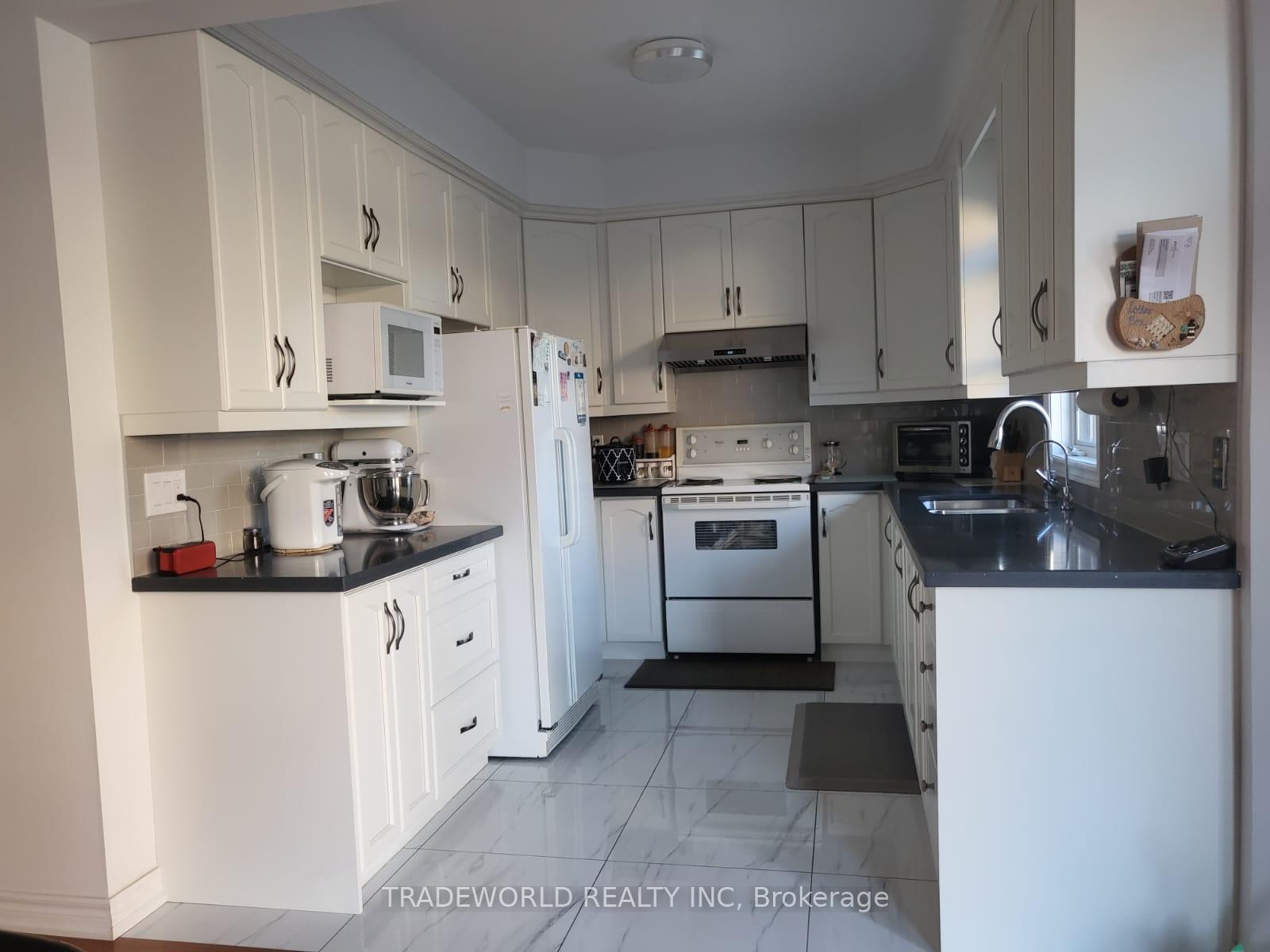 Photo 14 of 260 Highglen Avenue, Markham, Milliken Mills East — HOMEH