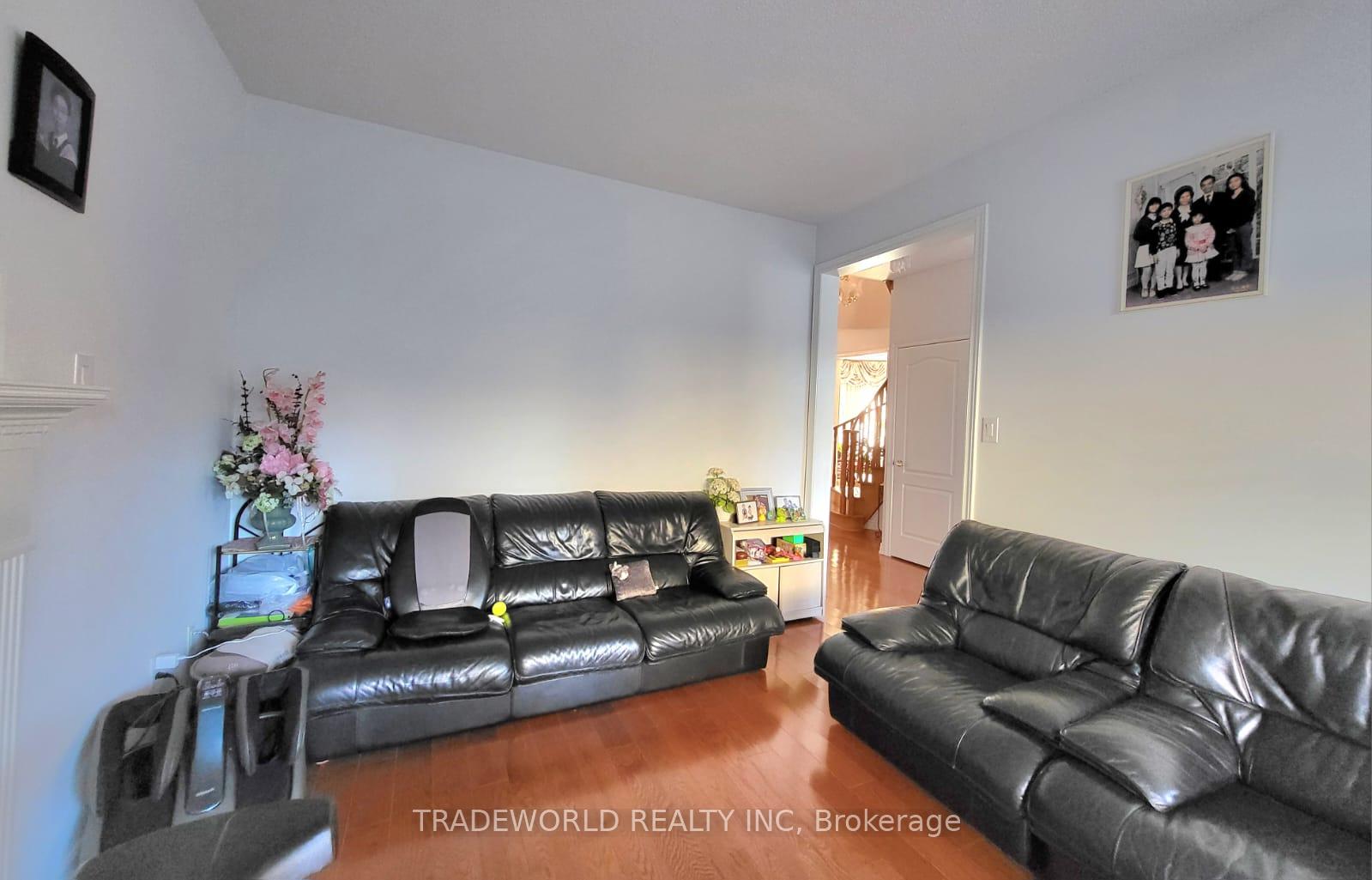 Photo 15 of 260 Highglen Avenue, Markham, Milliken Mills East — HOMEH