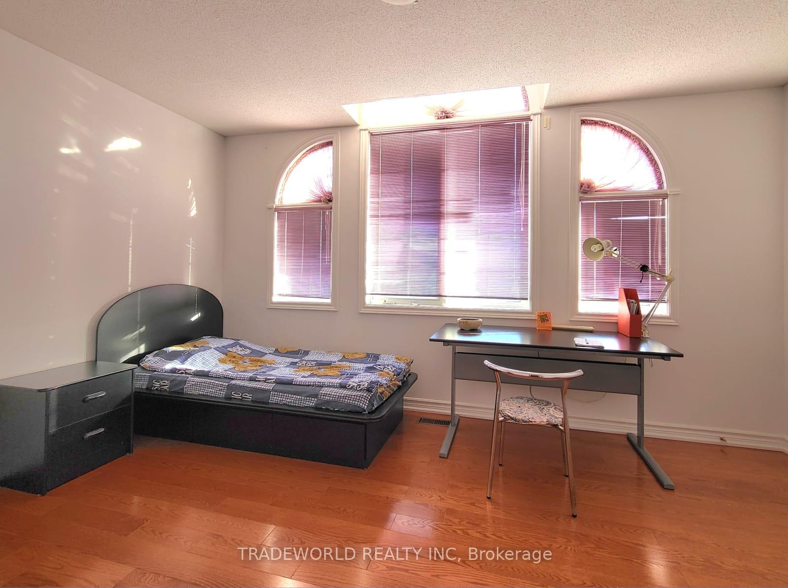 Photo 23 of 260 Highglen Avenue, Markham, Milliken Mills East — HOMEH