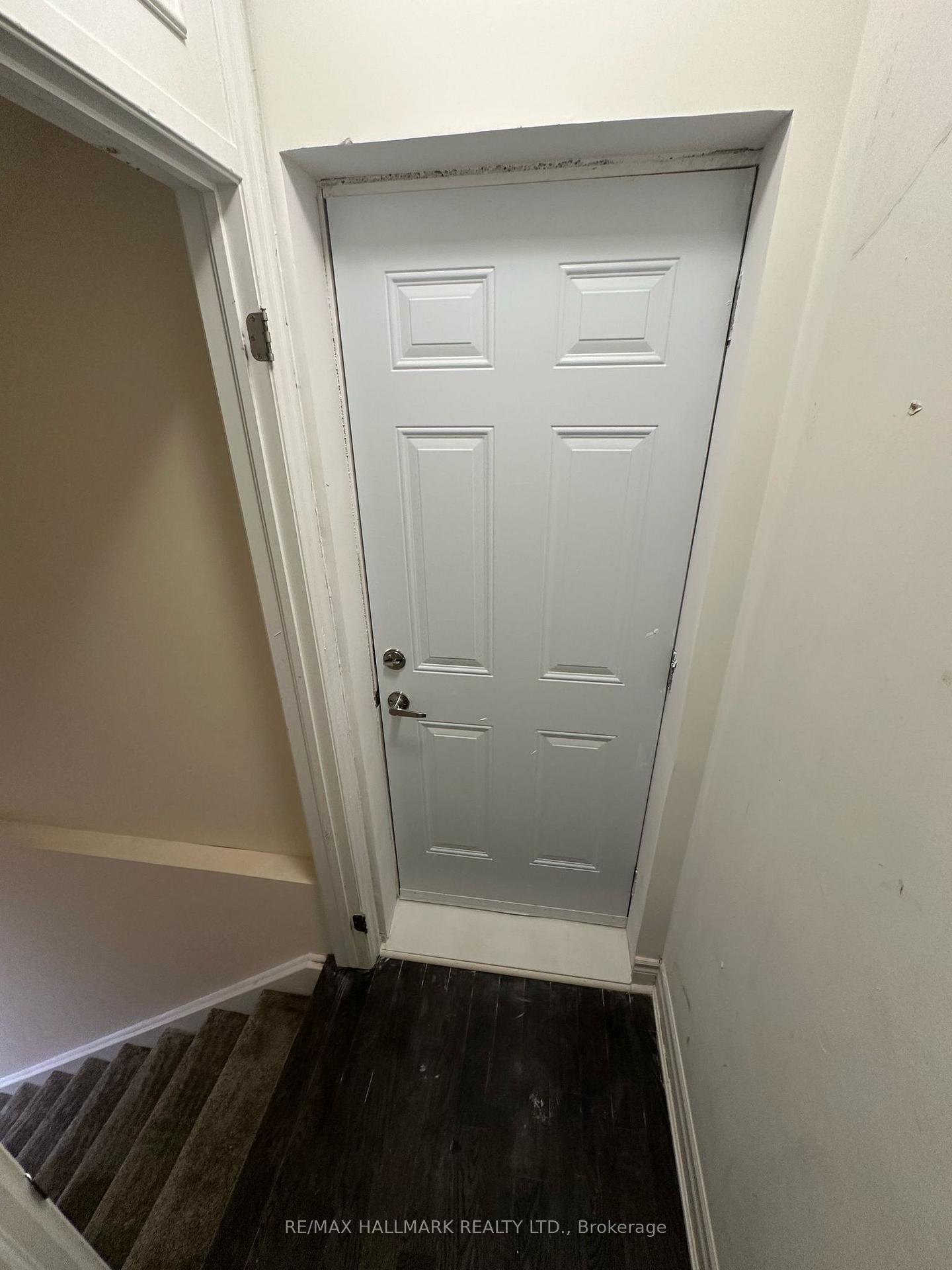 Photo 3 of Unit Basement, 1392 Sycamore Gardens, Milton, Cobban — HOMEH