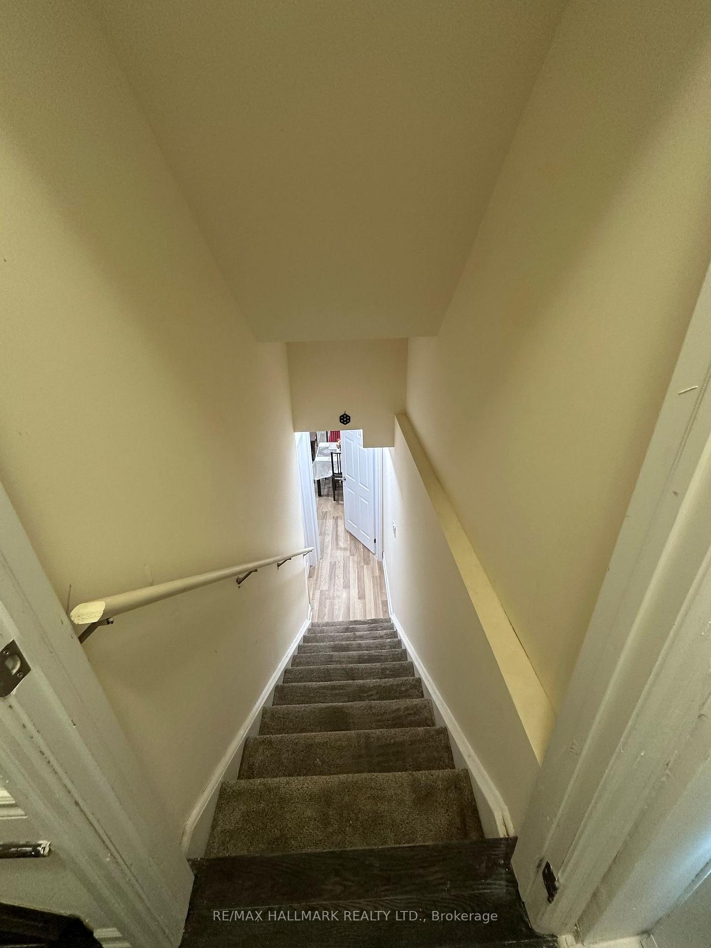 Photo 4 of Unit Basement, 1392 Sycamore Gardens, Milton, Cobban — HOMEH