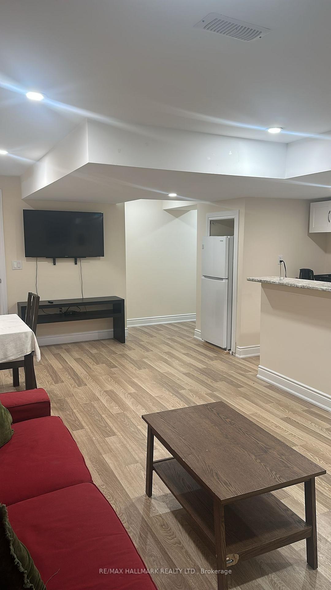 Photo 8 of Unit Basement, 1392 Sycamore Gardens, Milton, Cobban — HOMEH