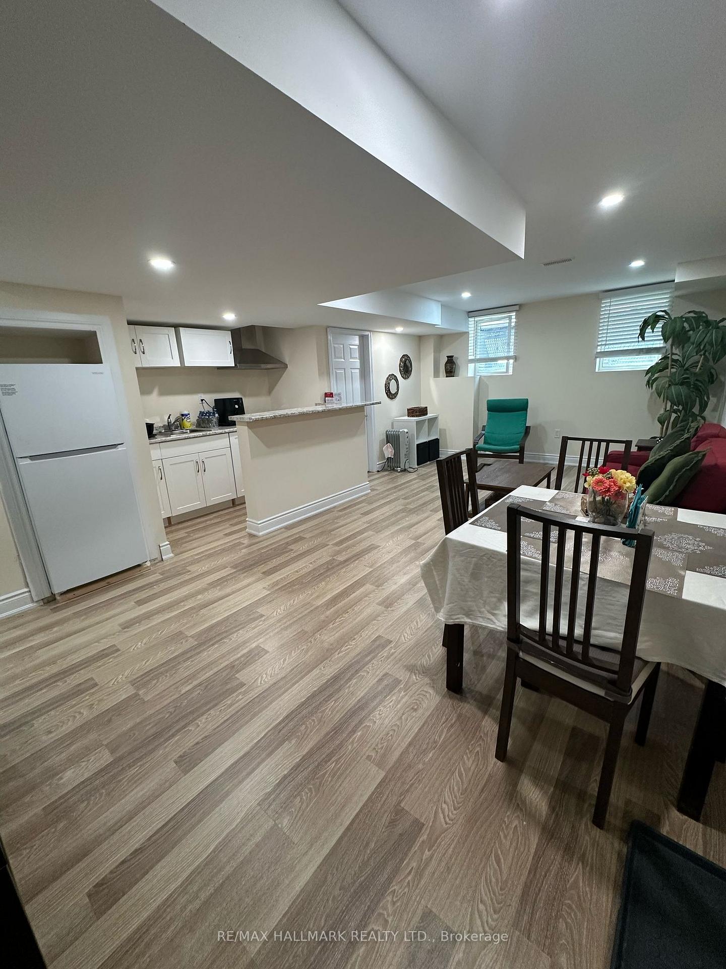Photo 9 of Unit Basement, 1392 Sycamore Gardens, Milton, Cobban — HOMEH