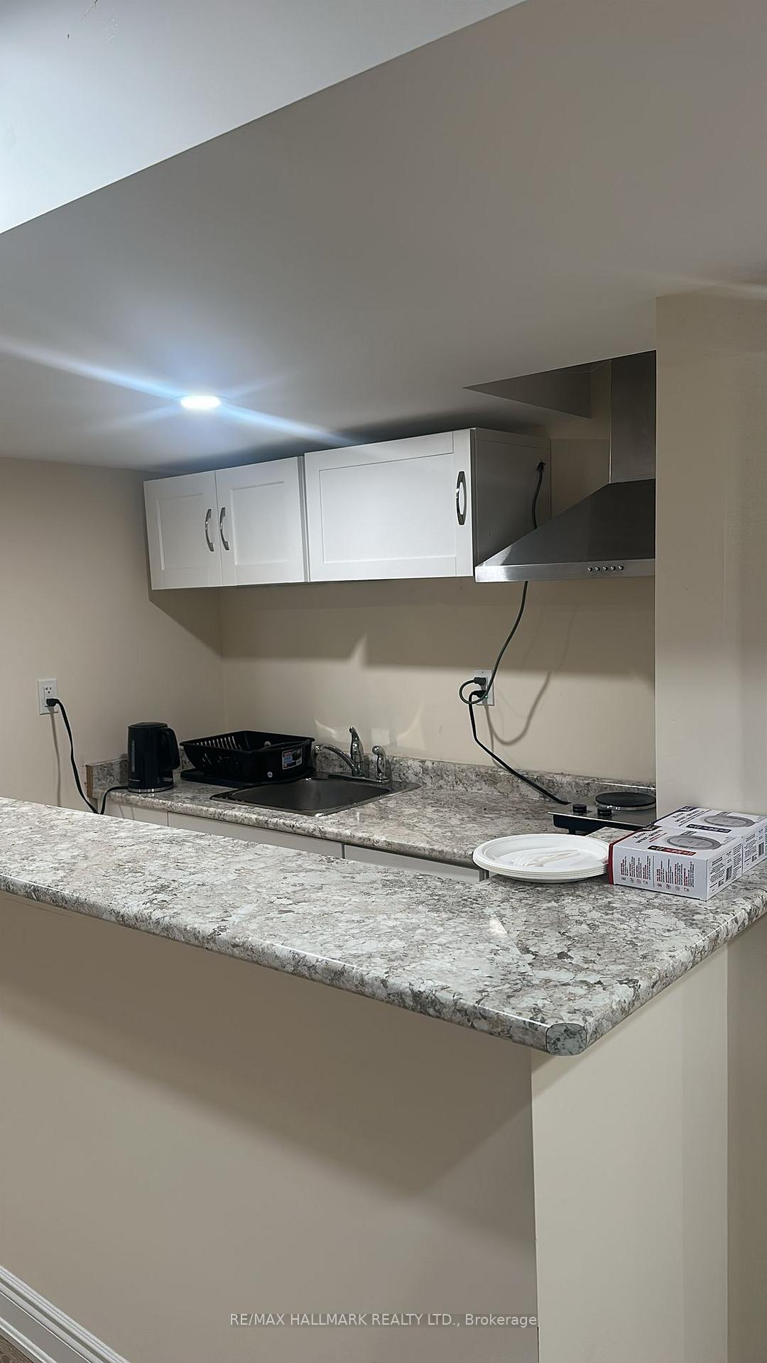 Photo 10 of Unit Basement, 1392 Sycamore Gardens, Milton, Cobban — HOMEH