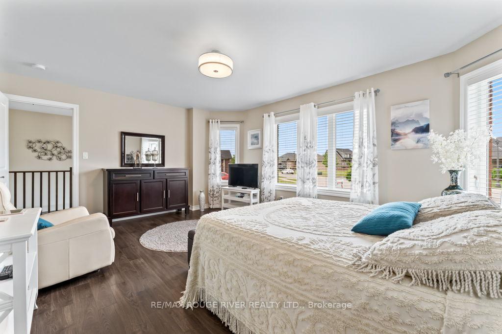 Photo 8 of 24 Milner Court, Kawartha Lakes, Lindsay — HOMEH
