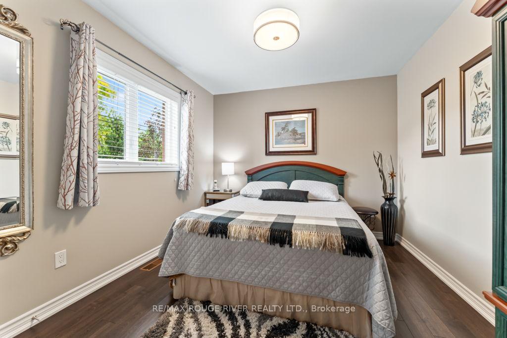 Photo 11 of 24 Milner Court, Kawartha Lakes, Lindsay — HOMEH