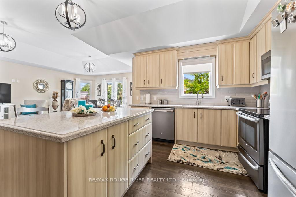 Photo 15 of 24 Milner Court, Kawartha Lakes, Lindsay — HOMEH