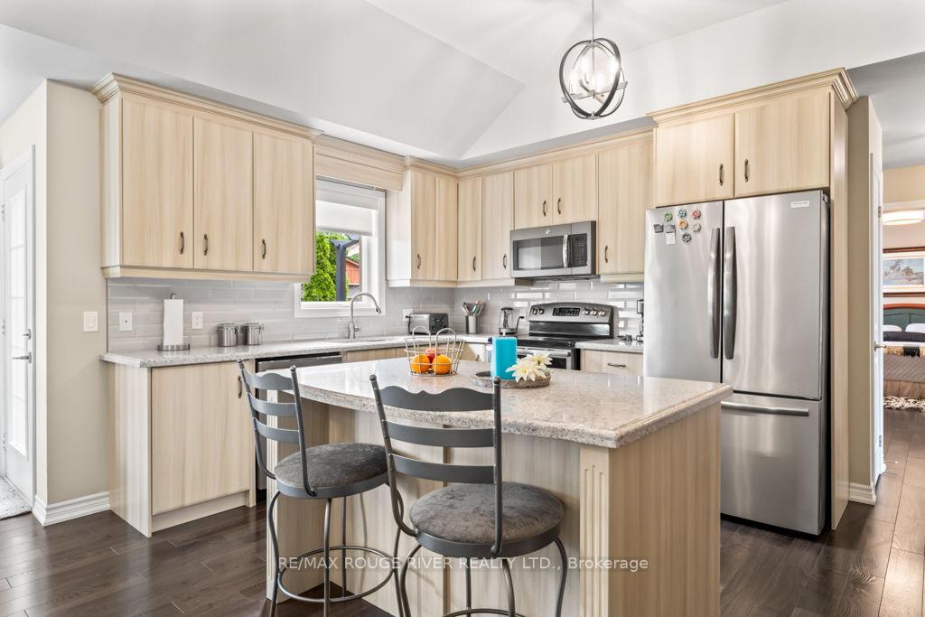Photo 18 of 24 Milner Court, Kawartha Lakes, Lindsay — HOMEH