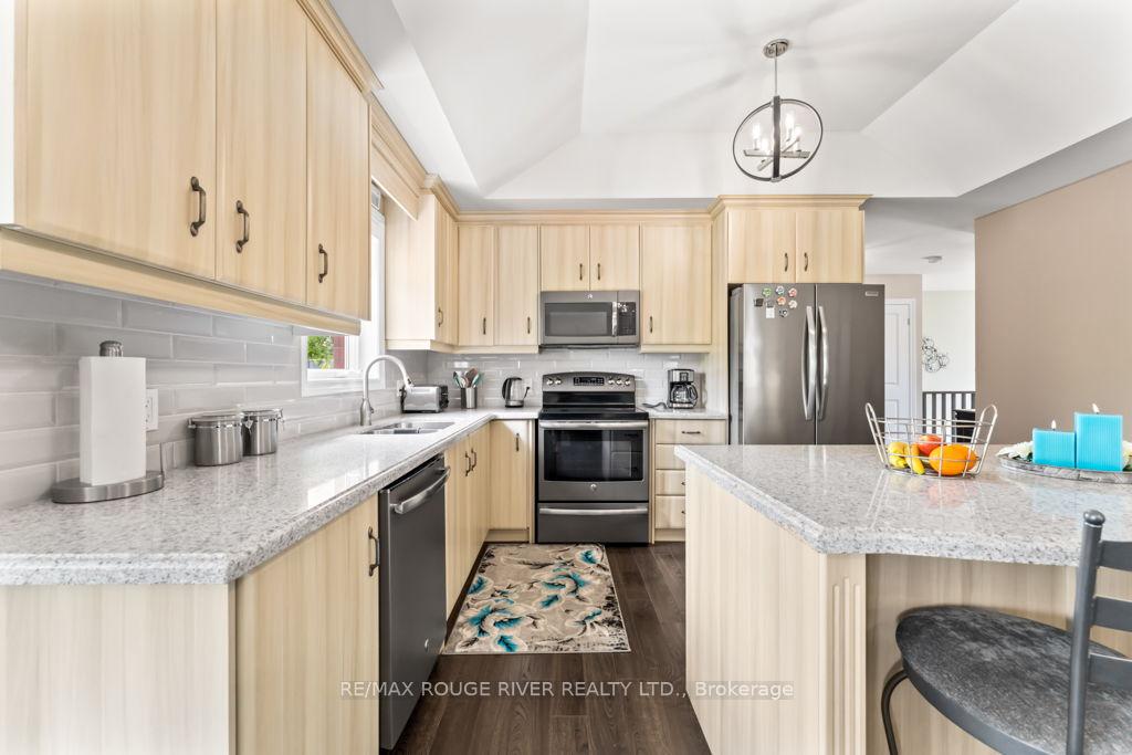 Photo 20 of 24 Milner Court, Kawartha Lakes, Lindsay — HOMEH