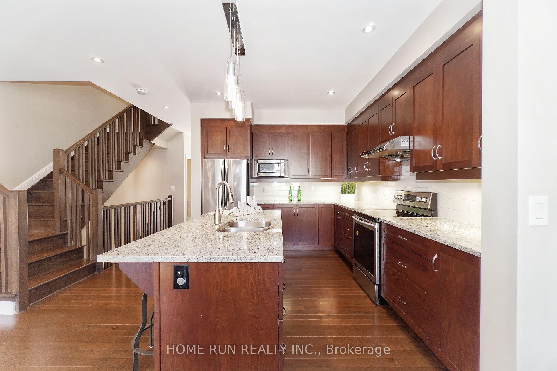 Photo 12 of 75 Arkose Street, Ottawa, Kanata - Kanata Lakes/Heritage Hills — HOMEH