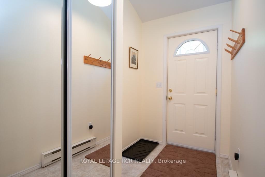 Photo 4 of 24 Juniper Crescent, Kawartha Lakes, Somerville — HOMEH